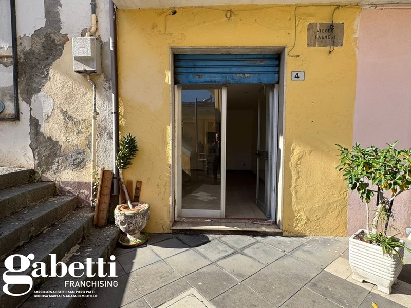 Negozio in Vendita a Patti, 15'000€, 20 m²