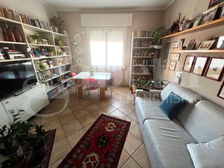 Trilocale in Vendita a Brescia, 175'000€, 91 m², arredato