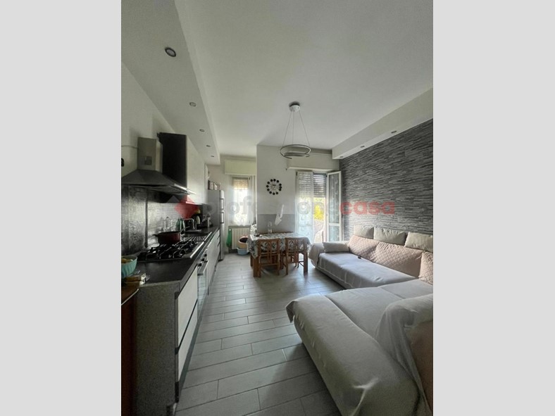 Trilocale in Vendita a Senago, 150'000&euro;, 80 m², arredato