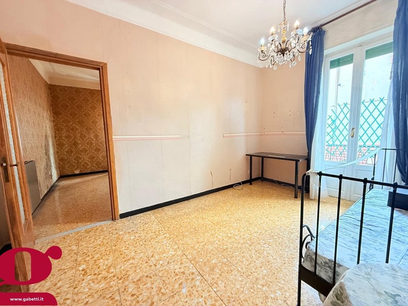 Quadrilocale in Vendita a Imperia, 195'000€, 91 m²