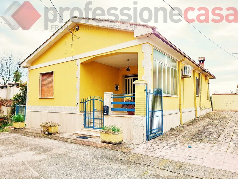 Casa Indipendente in Vendita a Piedimonte San Germano, 120'000&euro;, 90 m²