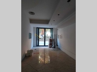 Capannone in Affitto a Terni, zona Centro Storico, 500€, 50 m²