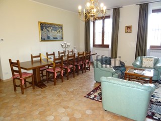 Trilocale in Affitto a Ostra, zona Vaccarile, 400&euro;, 80 m², arredato, con Box