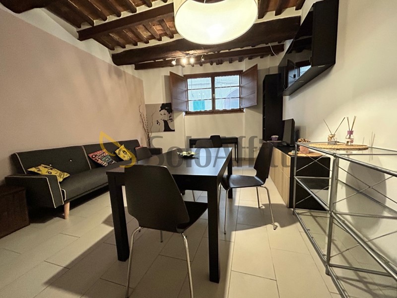 Bilocale in Affitto a Siena, zona Centro storico, 750€, 60 m², arredato