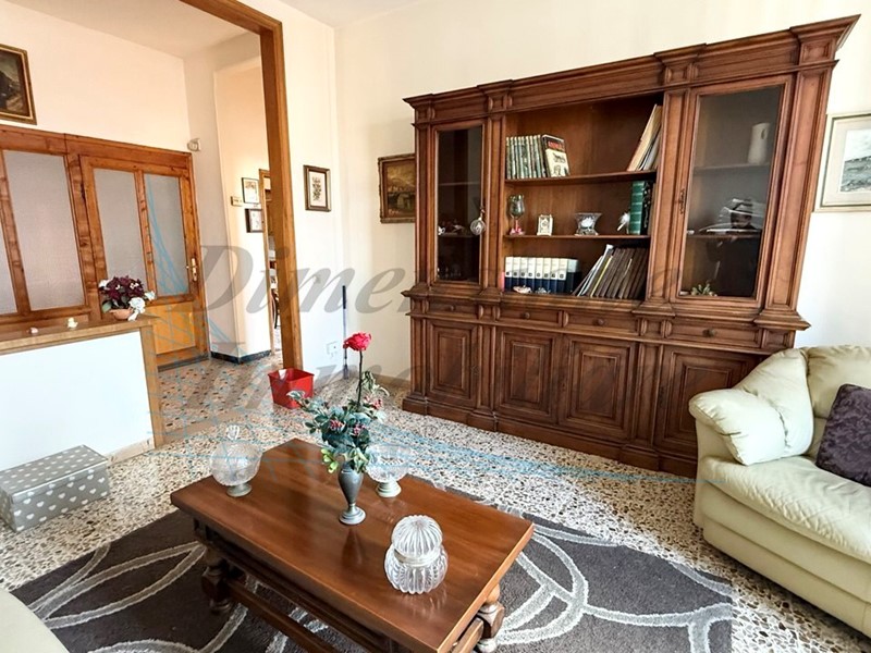 Appartamento in Vendita a Rosignano Marittimo, zona Rosignano Solvay, 160'000€, 120 m²