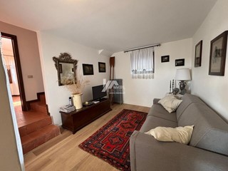 Trilocale in Vendita a Toscolano Maderno, 220'000&euro;, 88 m²
