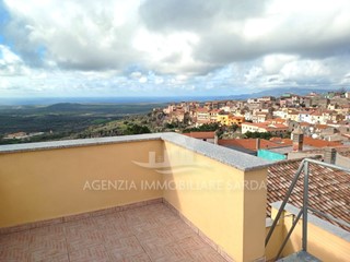 Casa Indipendente in Vendita a Cuglieri, 130'000&euro;, 174 m²