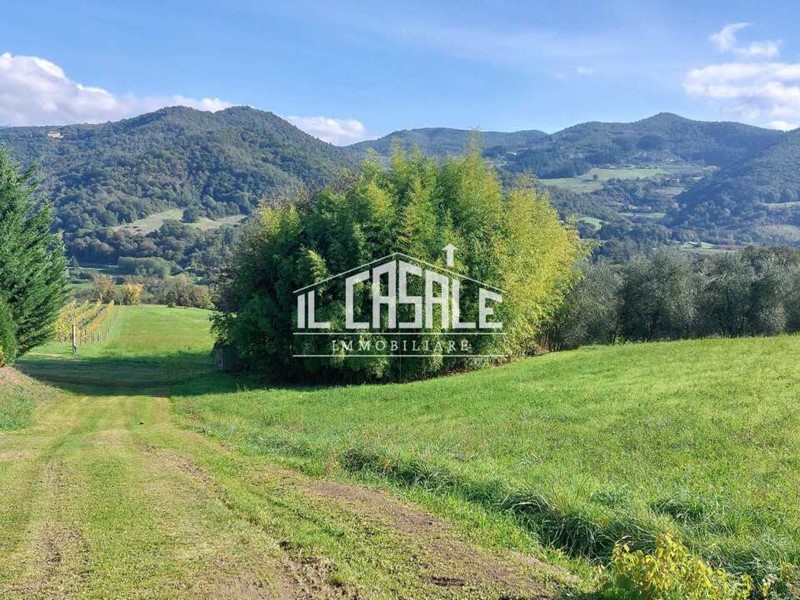 Capannone in Vendita a Dicomano, 65'000&euro;, 205 m²