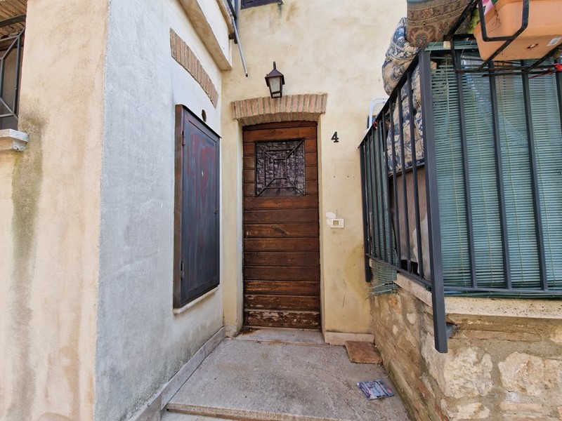 Bilocale in Vendita a Lugnano in Teverina, 34'000&euro;, 40 m²