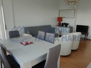 Appartamento in Vendita a Sanremo, 485'000&euro;, 120 m²