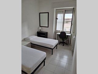 Appartamento in Affitto a Latina, zona VIA DON MOROSINI, 310€, 60 m², arredato