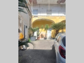 Trilocale in Vendita a Afragola, 78'000&euro;, 95 m²