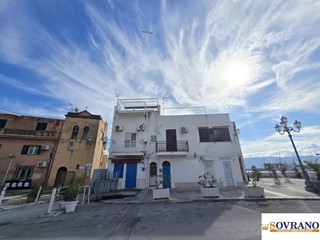 Casa Indipendente in Vendita a Palermo, 149'000€, 33 m²