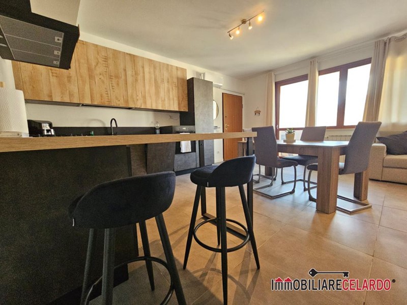 Trilocale in Vendita a Colle di Val D'Elsa, 170'000€, 78 m²
