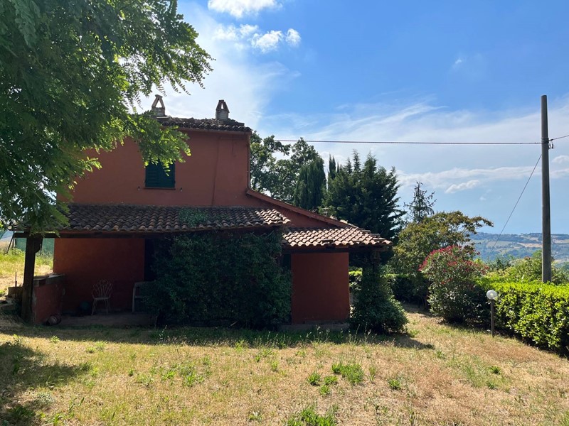 Rustico in Vendita a Staffolo, 80'000€, 150 m²