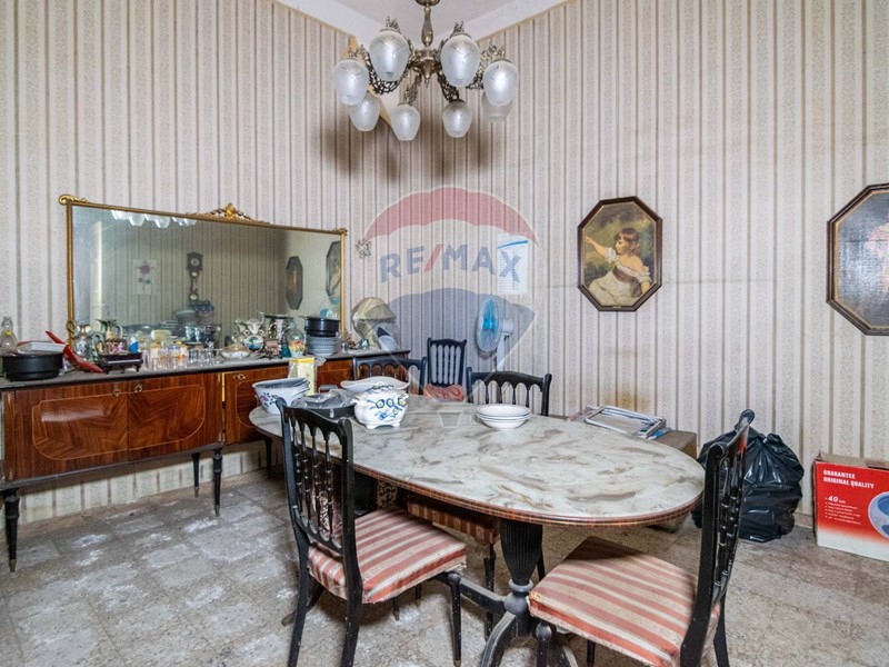 Casa Indipendente in Vendita a San Giovanni la Punta, 72'000&euro;, 114 m²