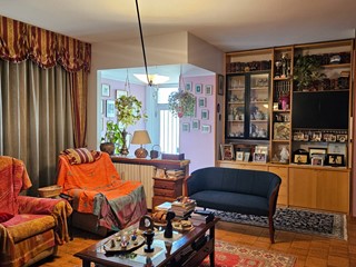 Villa in Vendita a Cartoceto, 495'000&euro;, 464 m²