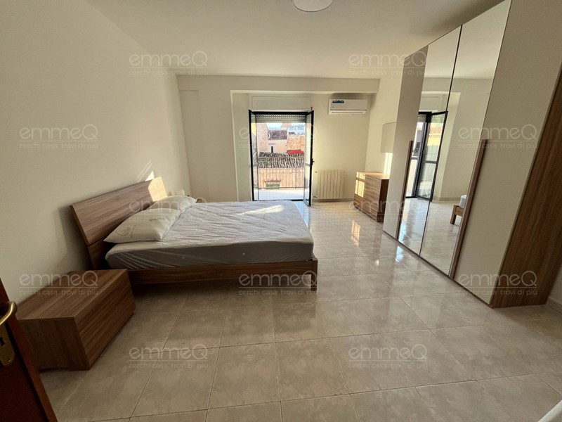 Trilocale in Affitto a Palermo, 1'200€, 115 m²