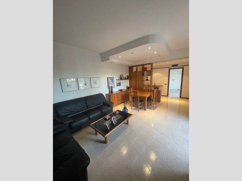 Casa Semi Indipendente in Vendita a Busnago, 369'000&euro;, 330 m²