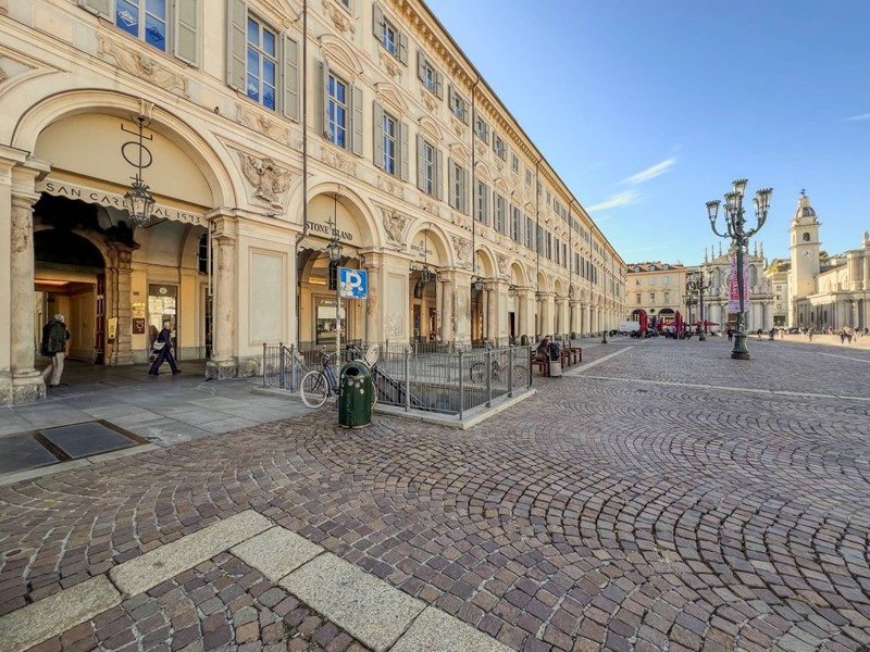 Bilocale in Affitto a Torino, 1'800€, 65 m²