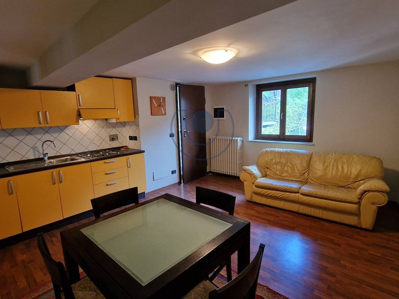 Trilocale in Vendita a Oulx, 80'000&euro;, 50 m²