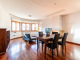 Appartamento in Vendita a Perugia, 170'000€, 104 m²