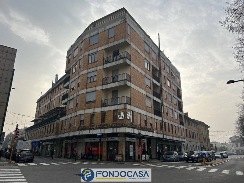 Trilocale in Vendita a Treviglio, 165'000&euro;, 90 m²