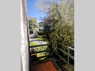 Casa Indipendente in Vendita a Ragalna, 200'000€, 140 m²