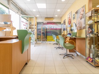 Negozio in Vendita a Roma, 85'000€, 70 m²