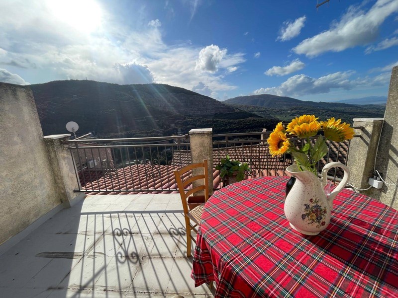 Appartamento in Vendita a Gavorrano, 160'000&euro;, 203 m²