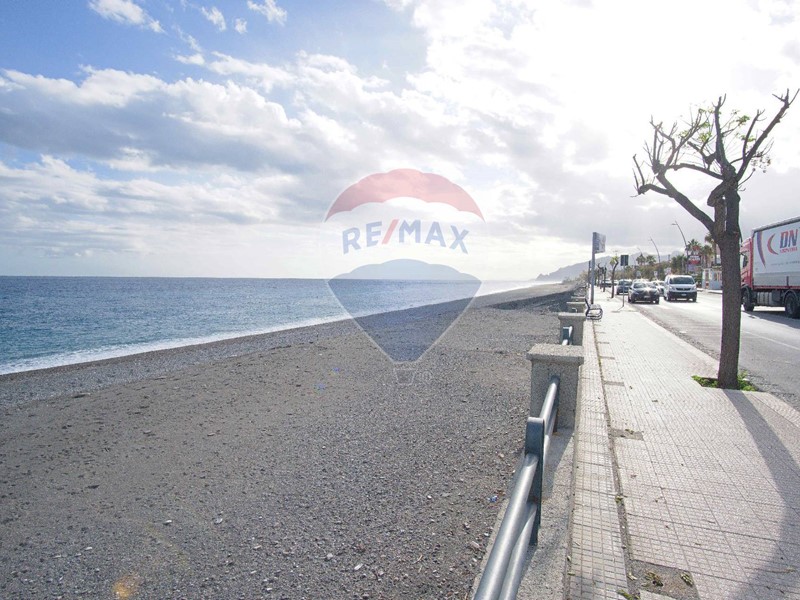 Monolocale in Vendita a Roccalumera, 38'000€, 30 m²