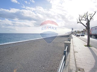 Monolocale in Vendita a Roccalumera, 38'000€, 30 m²