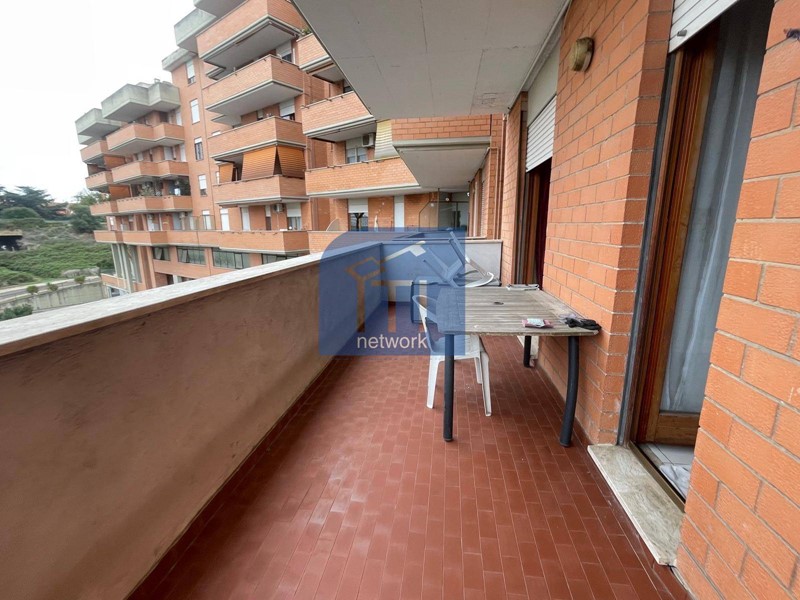 Bilocale in Vendita a Pomezia, 139'000€, 80 m²