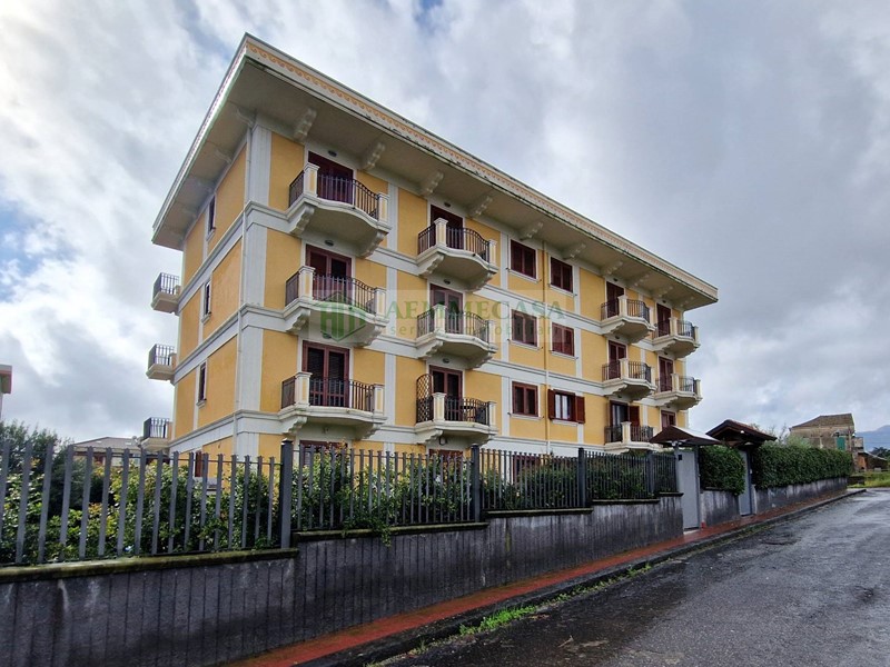 Quadrilocale in Vendita a Giarre, 179'000&euro;, 120 m²
