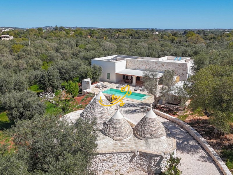 Villa in Vendita a Ostuni, 1'350'000€, 214 m²