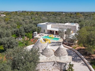 Villa in Vendita a Ostuni, 1'350'000€, 214 m²