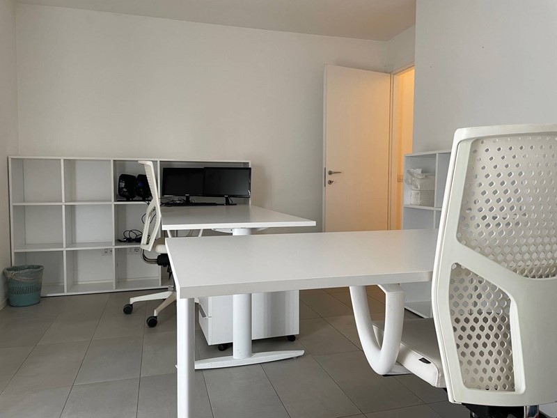 Ufficio in Affitto a Padova, 700€, 70 m²
