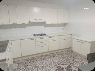 Appartamento in Vendita a Genova, 85'000&euro;, 100 m²