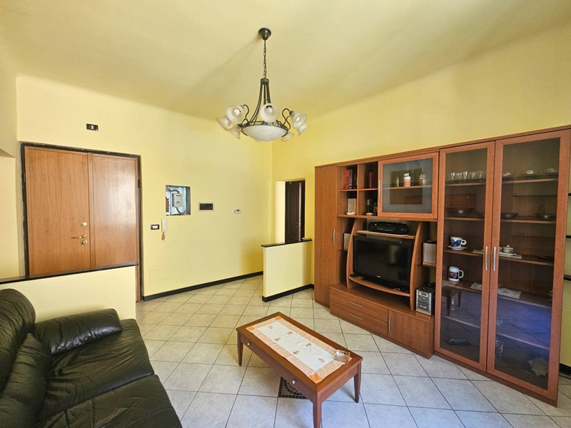 Appartamento in Affitto a Genova, 450€, 108 m²