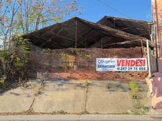 Capannone in Vendita a Lamezia Terme, 800'000&euro;, 350 m²