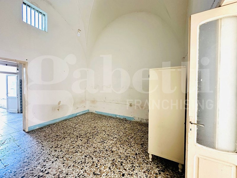 Casa Indipendente in Vendita a Alliste, 38'000€, 74 m²