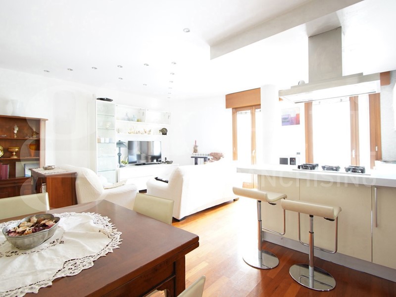 Trilocale in Vendita a Venezia, 210'000€, 95 m², arredato