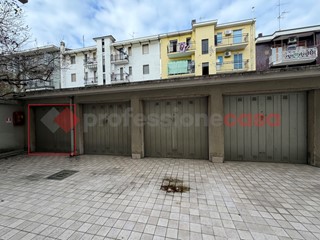 Box in Vendita a Cesano Boscone, 11'000&euro;, 12 m²