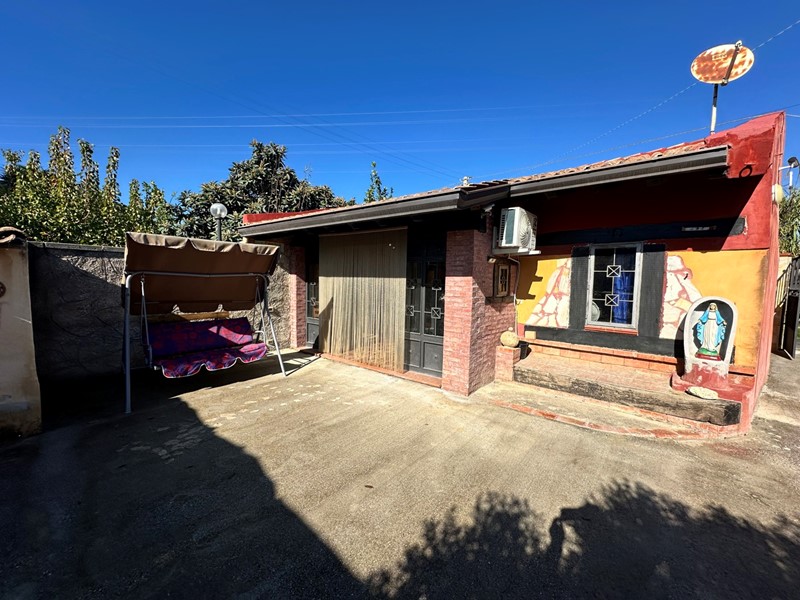 Villa in Vendita a Castroreale, 65'000&euro;, 90 m²