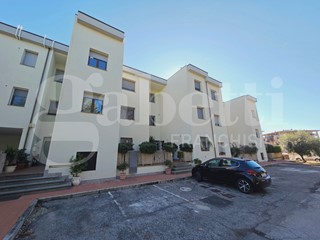Quadrilocale in Vendita a Bastia Umbra, 165'000€, 108 m²