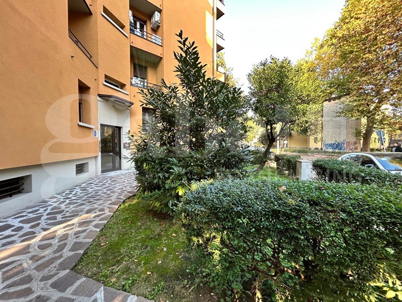Trilocale in Vendita a Bologna, 189'000€, 76 m², arredato