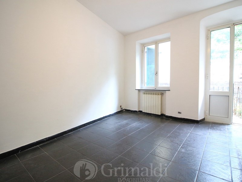 Quadrilocale in Vendita a Genova, 59'000&euro;, 76 m²
