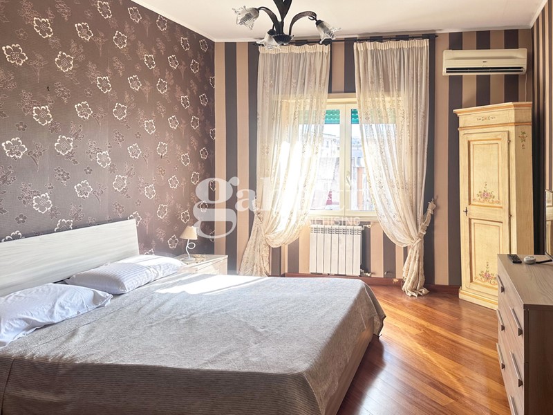 Bilocale in Affitto a Napoli, 800&euro;, 60 m², arredato