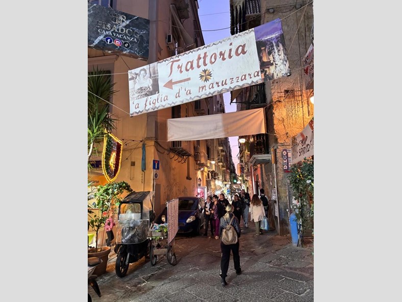 Monolocale in Vendita a Napoli, 78'000&euro;, 35 m²