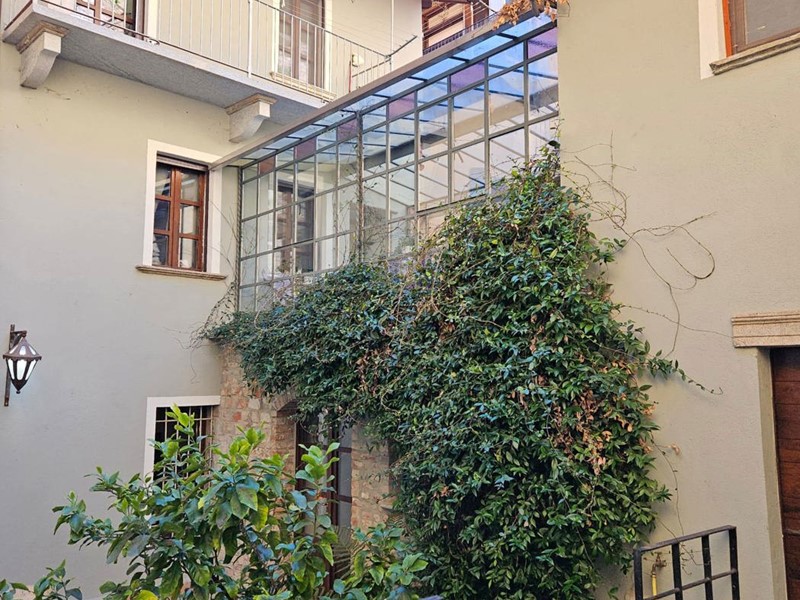 Appartamento in Vendita a Revello, 245'000€, 250 m², arredato